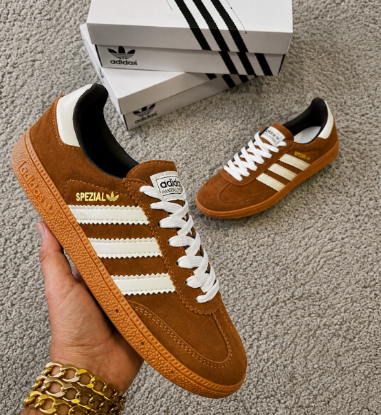 ADIDAS ESPECIAL