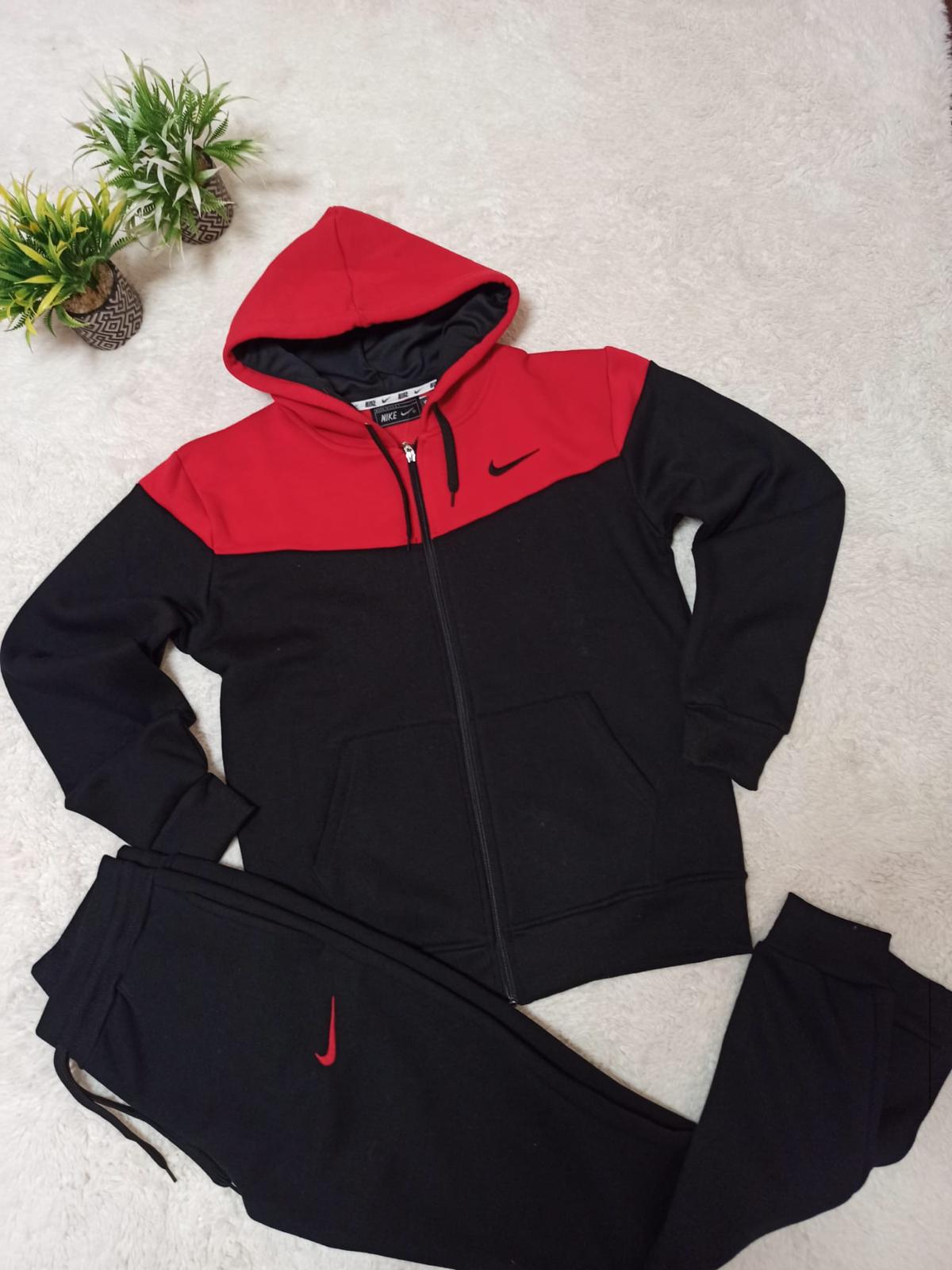 CHÁNDAL NIKE COLORES