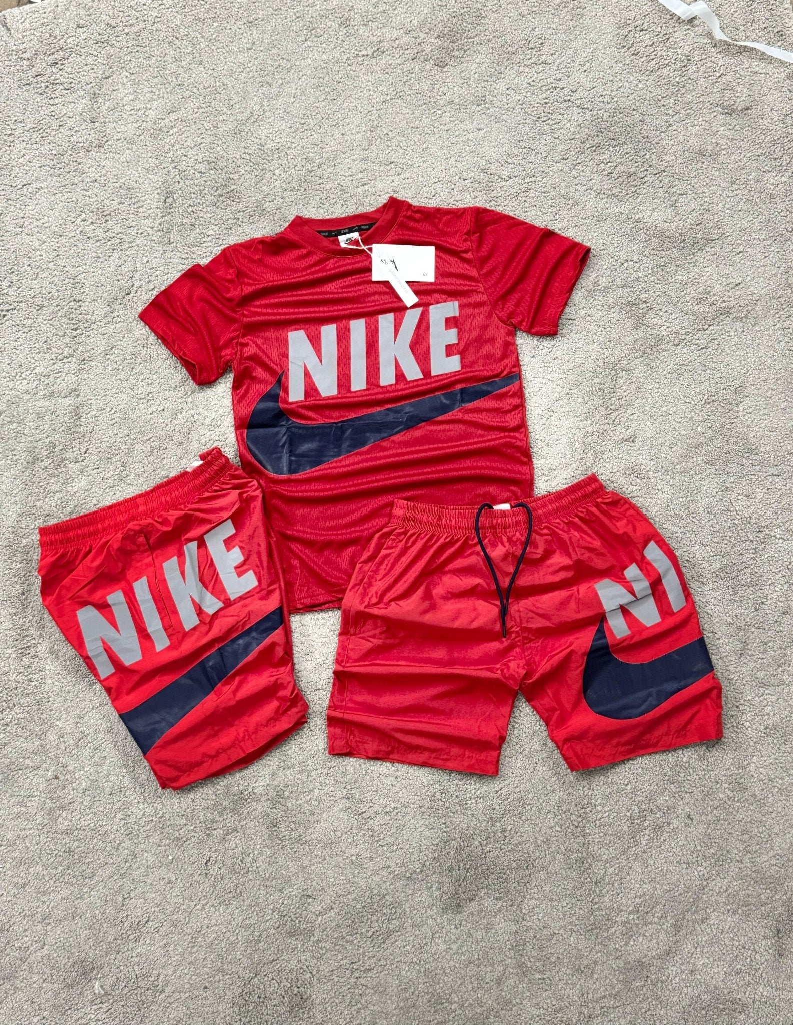 CONJUNTO NIKE REFLECTANTE - lazonadrip