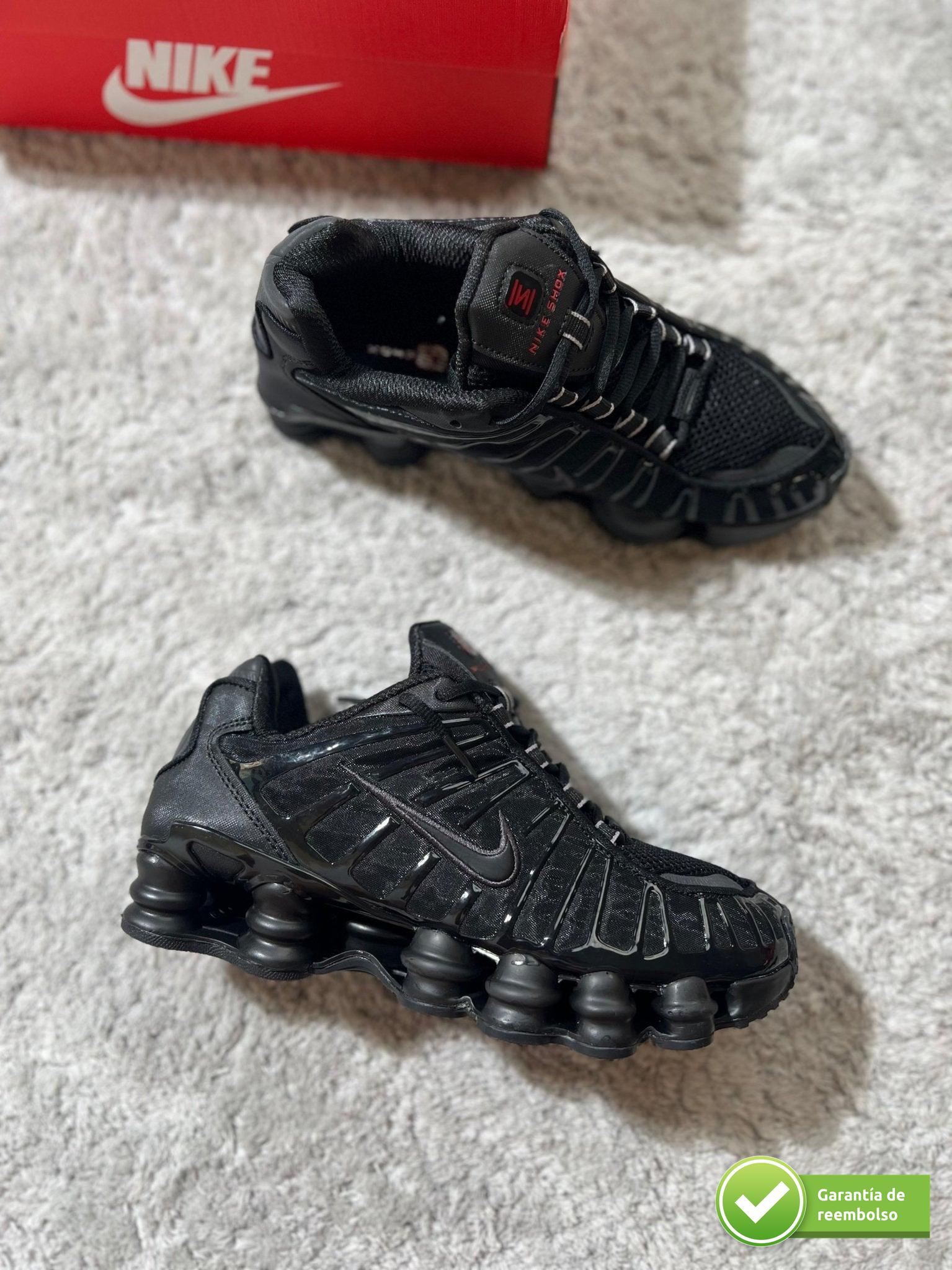 Nike Shox Black - lazonadrip