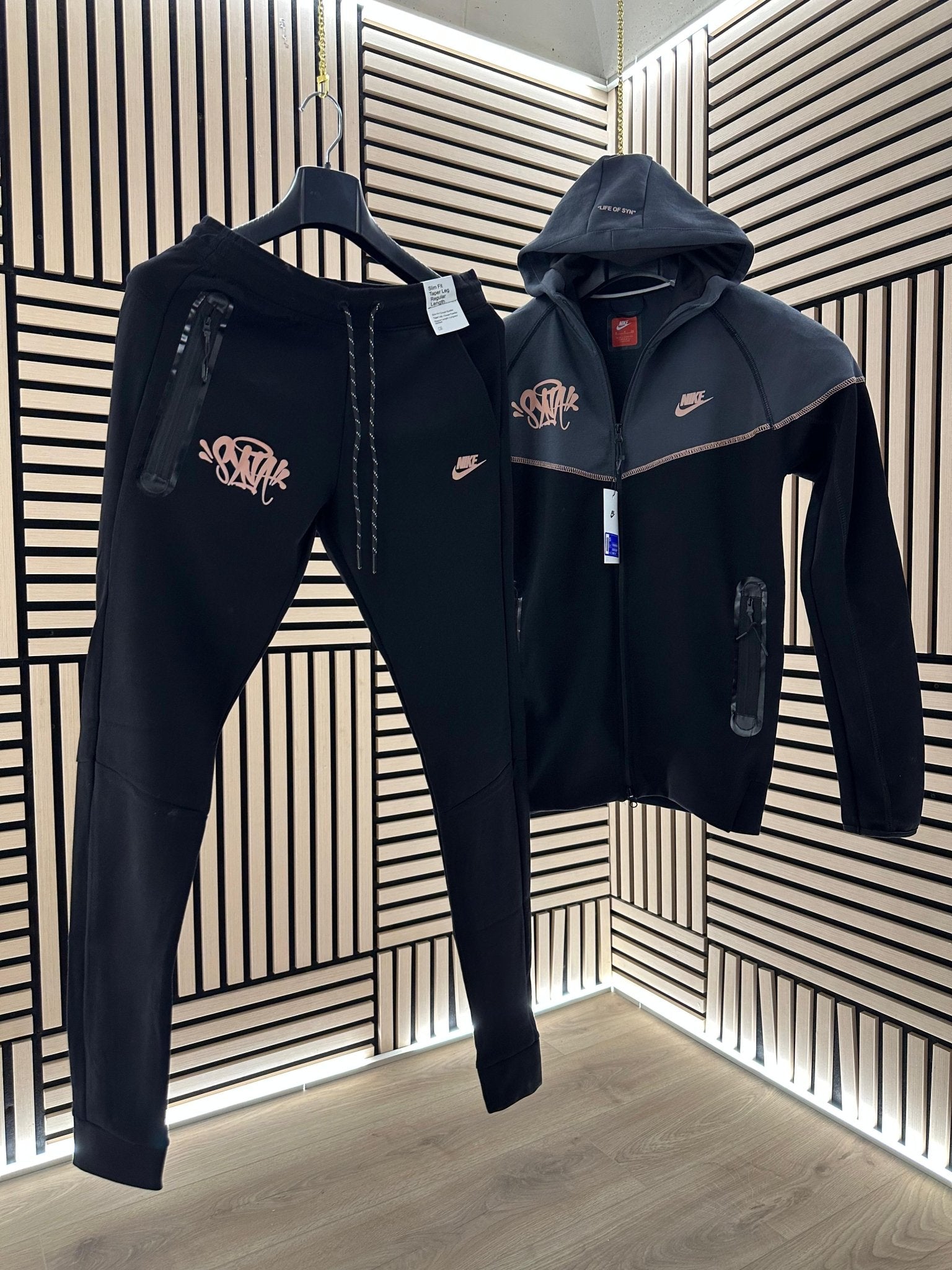 NIKE TECH X SYNA WRLD X CENTRAL CEE - lazonadrip