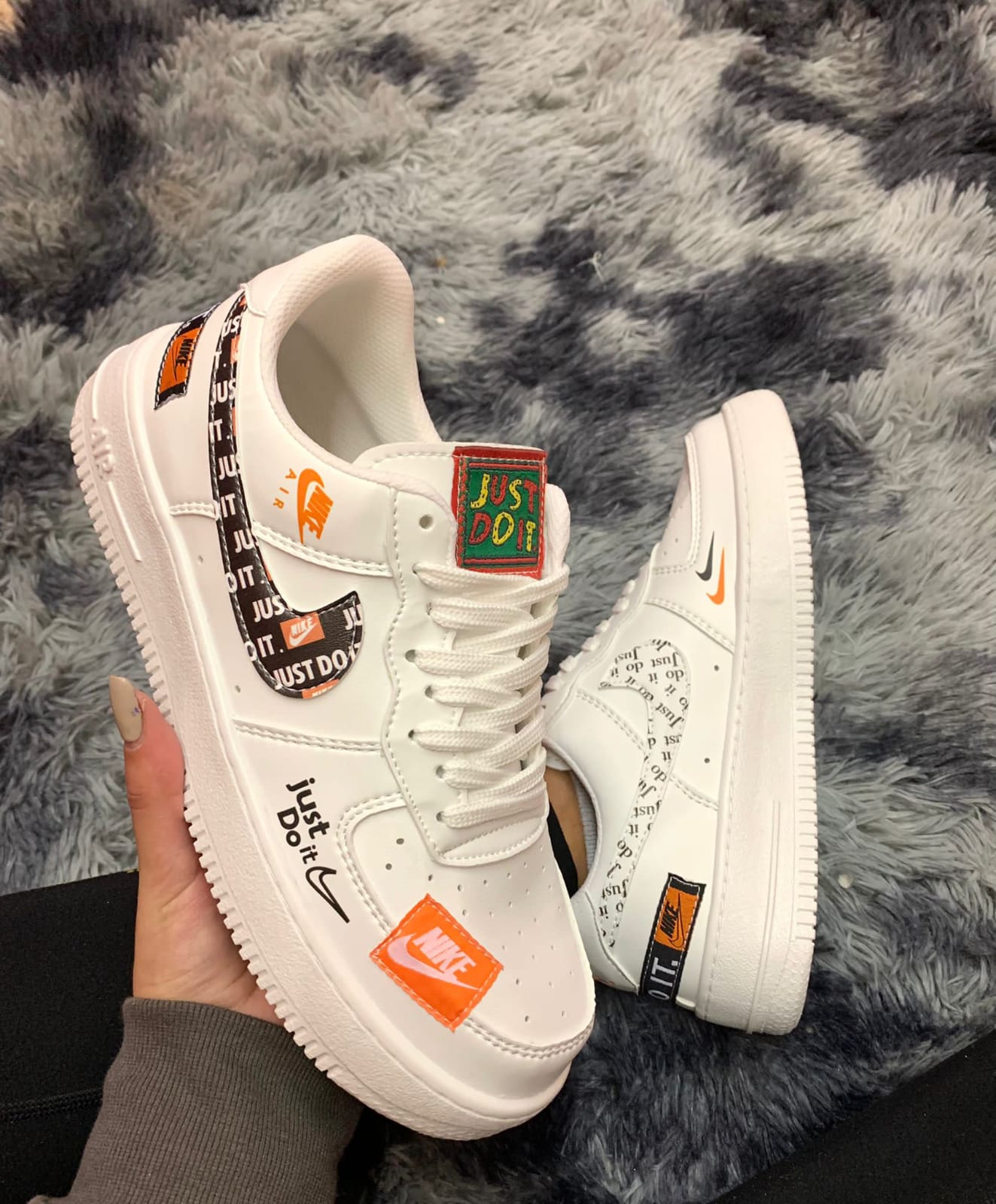 NIKE AIR FORCE 1