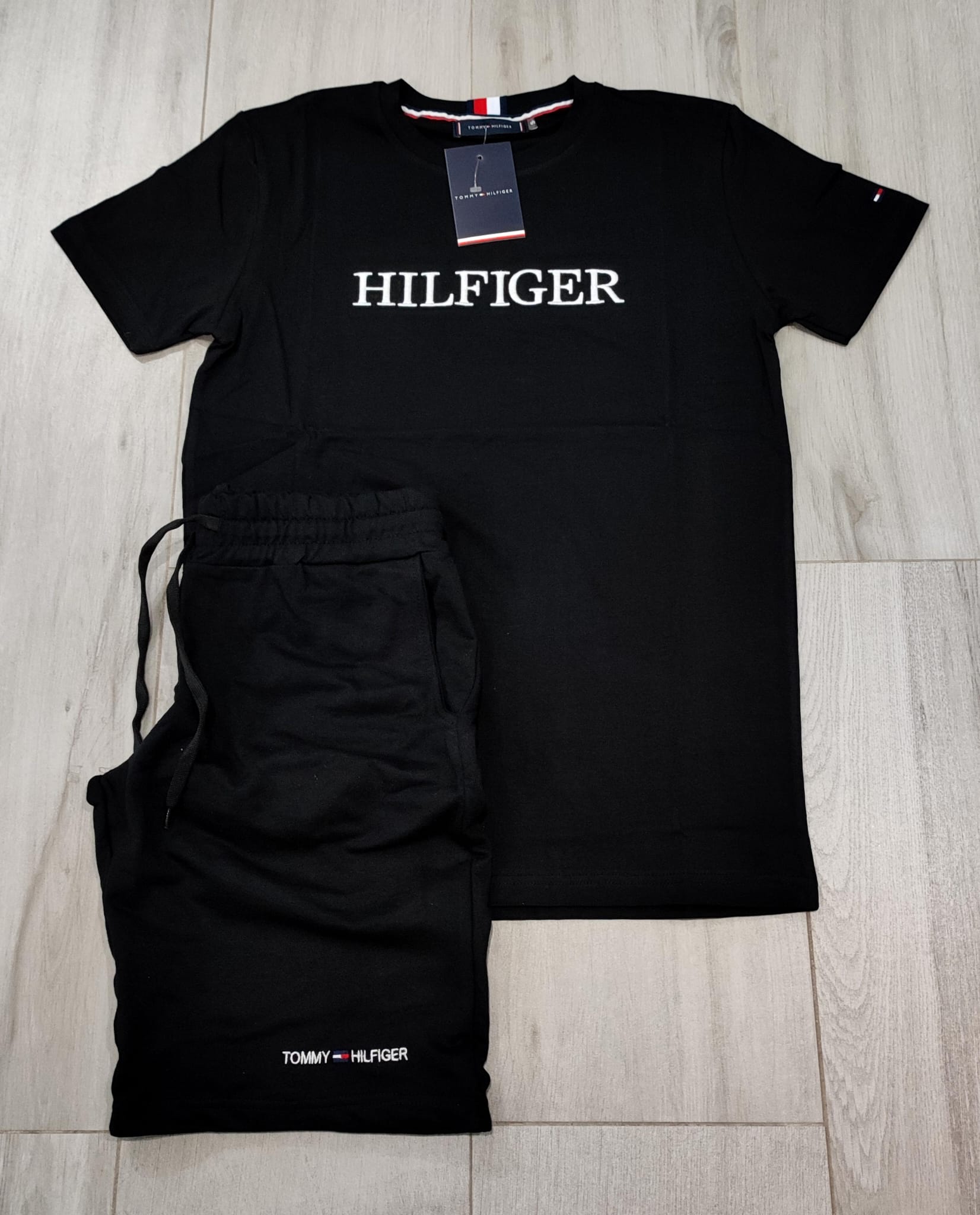 CONJUNTO TOMMY HILFIGER