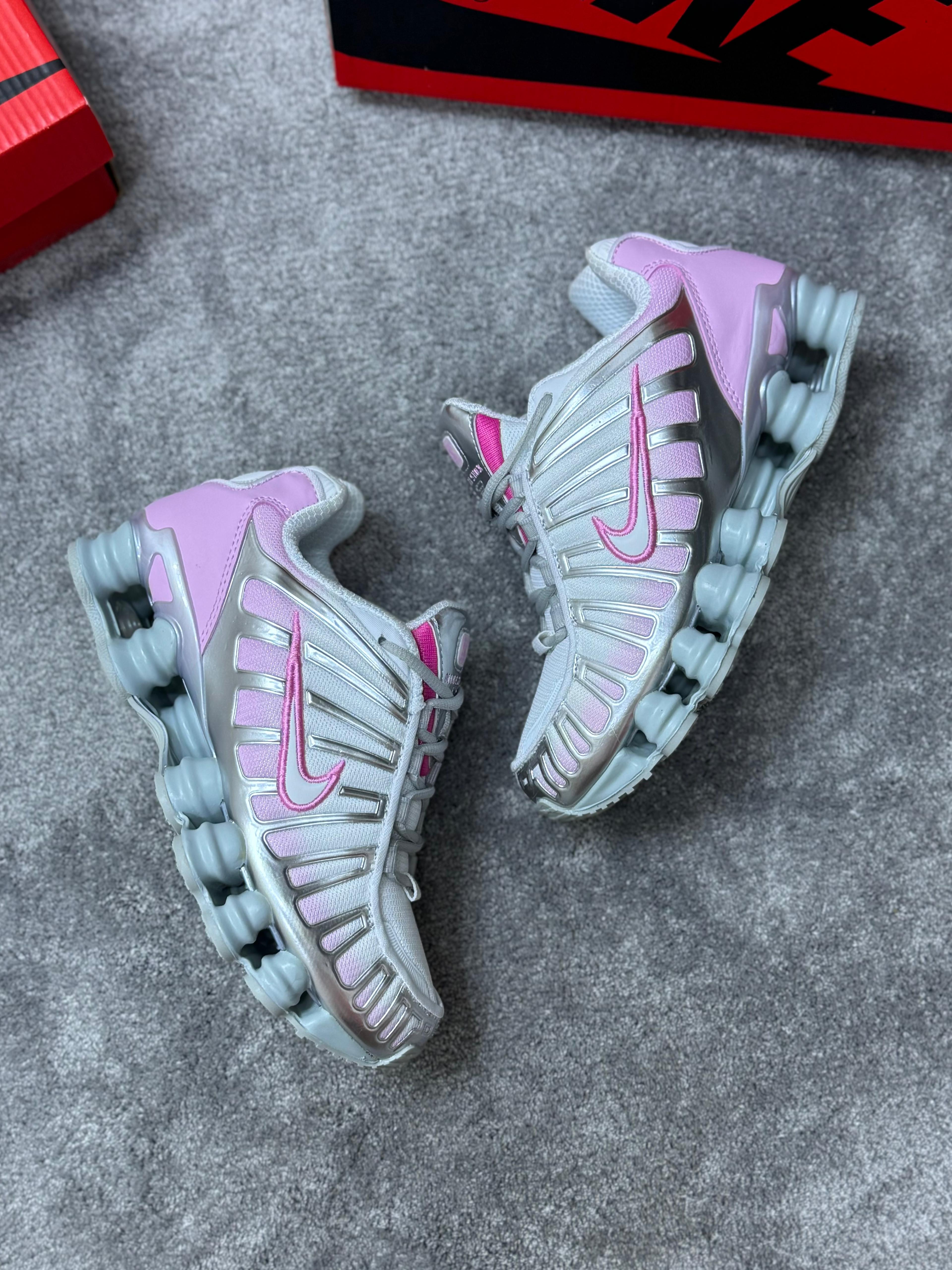 Nike Shox NEW