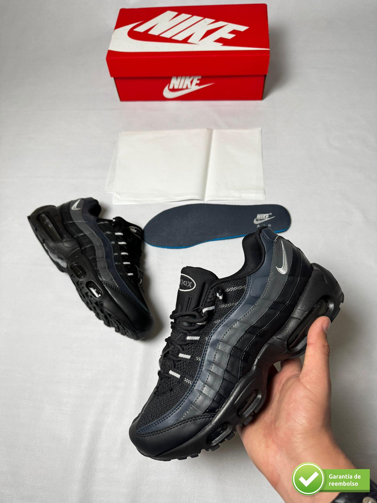 NIKE AIR MAX 95 NEGRO Y AZUL
