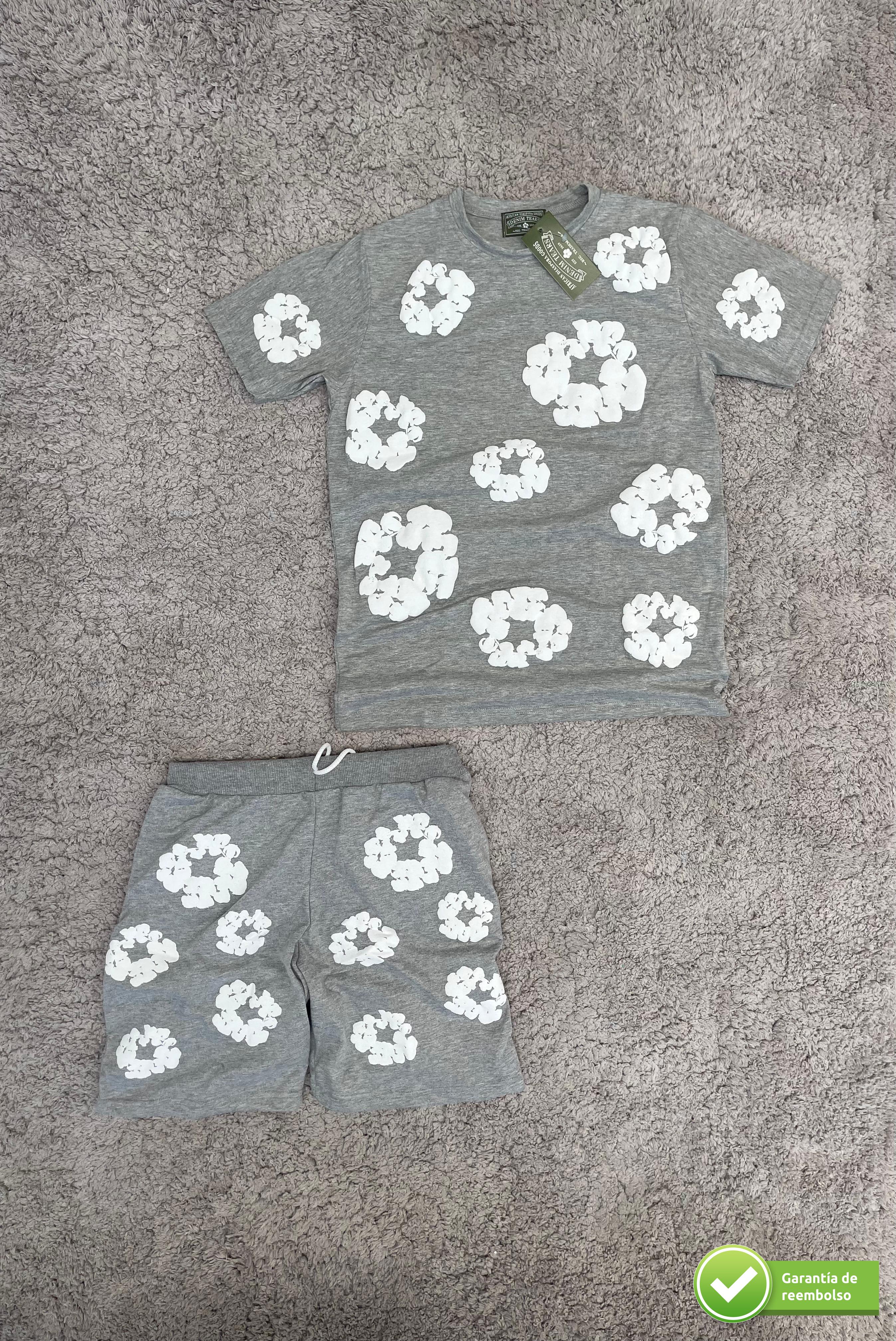 CONJUNTO DE SWEATSHIRT CURTO COM ESTAMPA DE LÁGRIMAS DE JEANS 