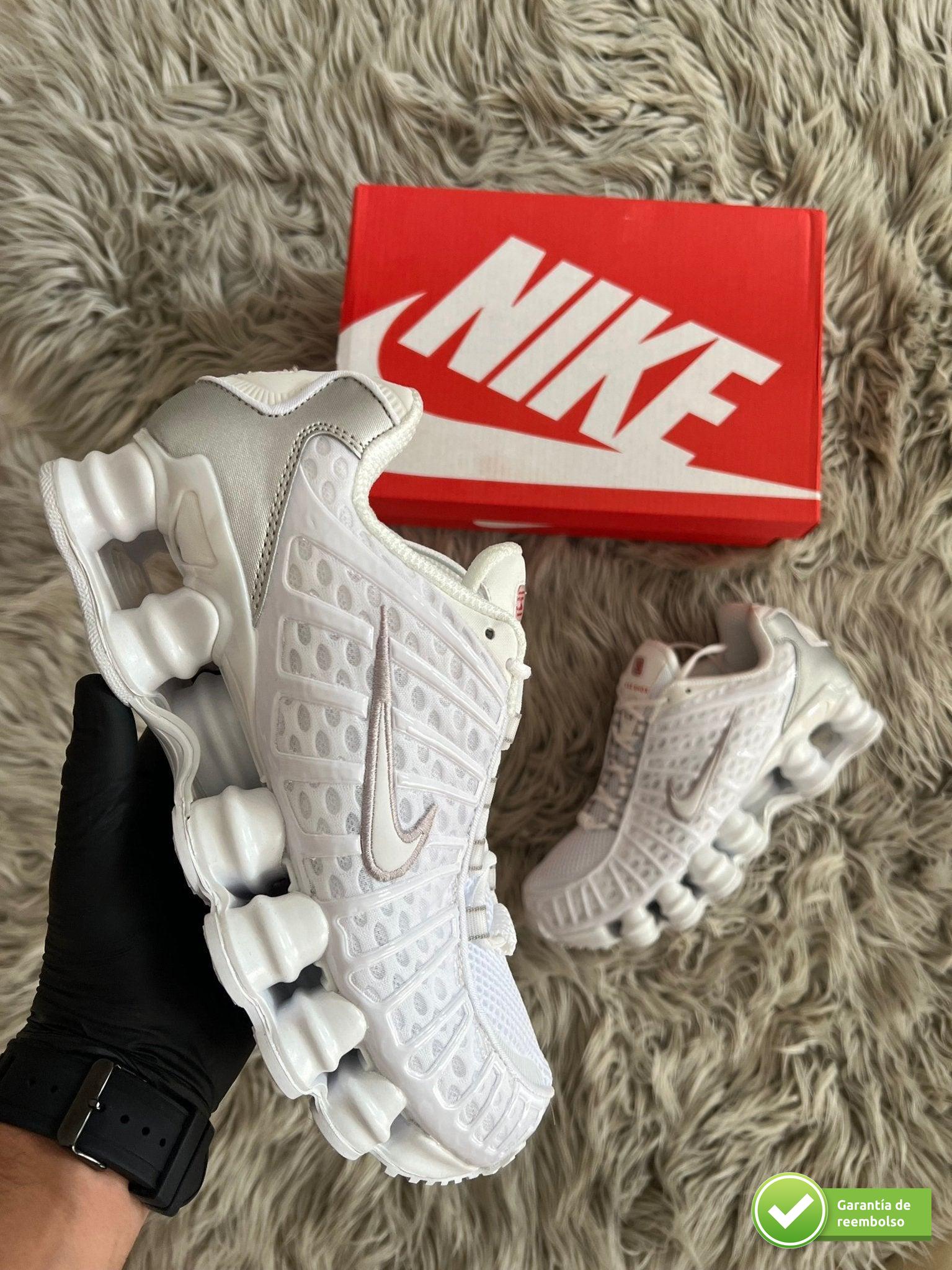 Nike Shox White - lazonadrip