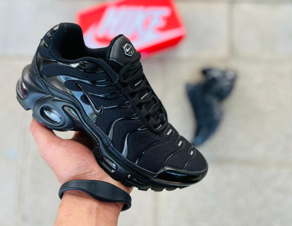 NIKE TN NEGRAS (MÁXIMA CALIDAD) - lazonadrip